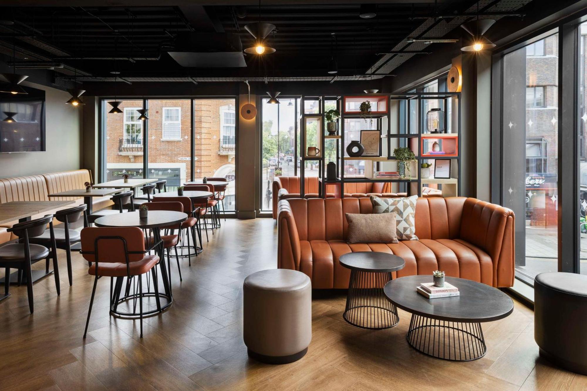 Spark By Hilton London Romford Exterior photo